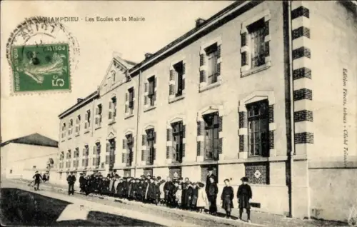 Ak Champigny sur Marne Val de Marne, Schule, Rathaus, Menschen in Reihen, Poststempel, 5 Cent Bri