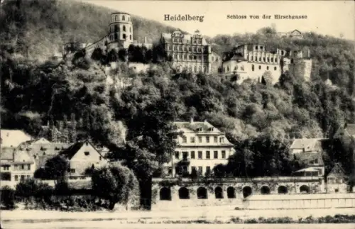 Ak Heidelberg am Neckar,  Schloss von der Hirschgasse, Schwarz-Weiß