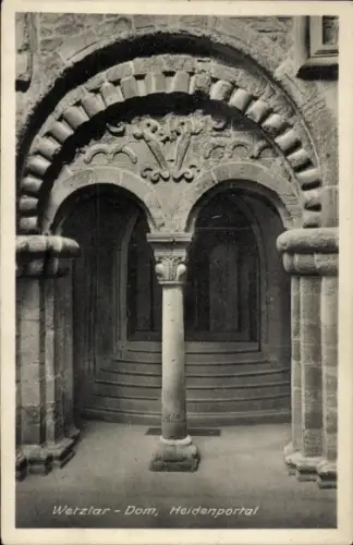 Ak Wetzlar an der Lahn, Wetzlar - Dom, Heidenportal, Säulen, Bögen, Steinstruktur