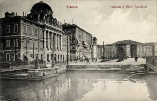 Ak Triest Trieste Friuli Venezia Giulia,  Palazzo e Riva Carciotti,  