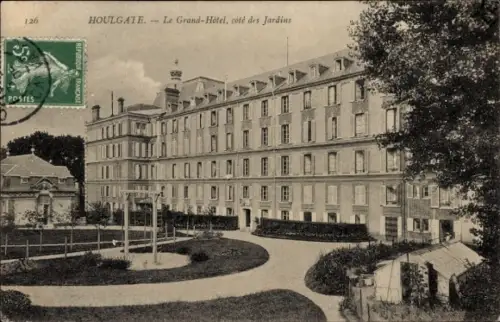 Ak Houlgate Calvados,  von  Grand-Hotel, Gartenansicht, französische Republik