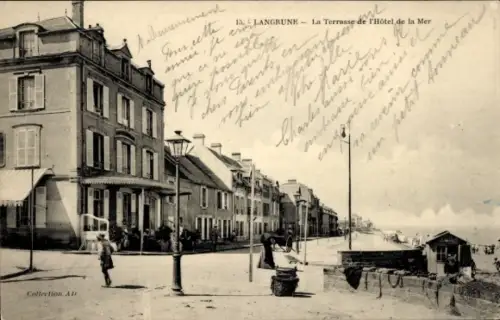 Ak Langrune sur Mer Calvados,  Terrasse de l'Hôtel de la Mer, Strandpromenade, Menschen, Meer