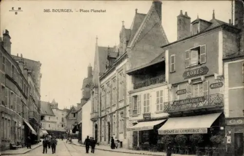 Ak Bourges Cher,  Place Planchat, Geschäfte, Straßenansicht
