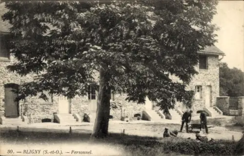Ak Bligny Essonne, Personnel, Arbeiter, Gebäude