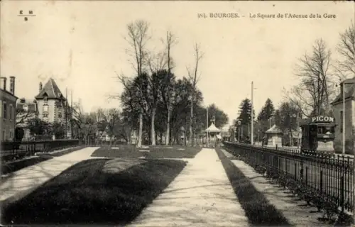 Ak Bourges Cher,  Square de l'Avenue de la Gare, Bäume, PICON