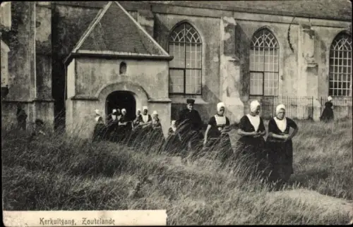 Ak Zoutelande Veere Zeeland Niederlande, Kerkuitgang