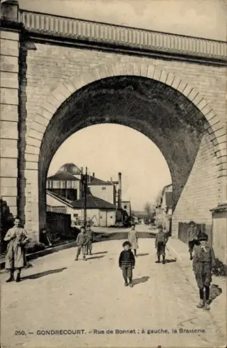 Ak Gondrecourt le Chateau Meuse,  Rue de Bonnet, Brasserie, Kinder, Erwachsene