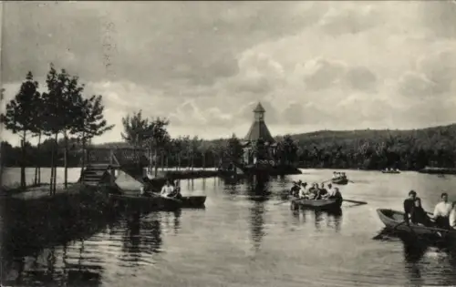 Ak Achterberg Obereinzingen in der Osterheide, Lüneburger Heide, Ruderboote, Personen