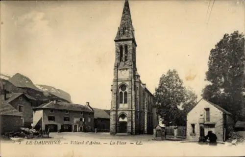 Ak Villard d'Arene Hautes-Alpes, La Place, Kirche