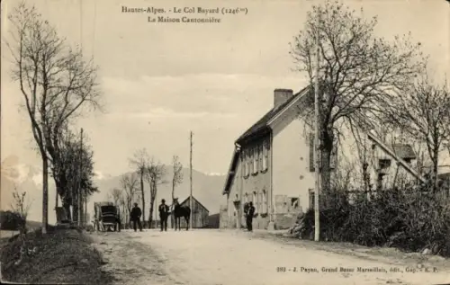 Ak Briançon Briancon Hautes-Alpes,  Le Col Bayard, La Maison Cantonnière, Pferd, Wagen, Menschen