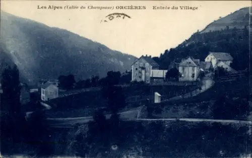 Ak Orcières Hautes Alpes, Les Alpes, Vallée du Champsaur,  Eingang ins Dorf