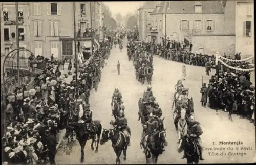 Ak Montargis Loiret, Cavalcade du 9 Avril, Tête du Cortège