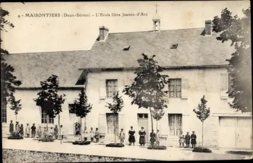 Ak Maisontiers Deux-Sèvres, L´École Libre Jeanne-d´Arc