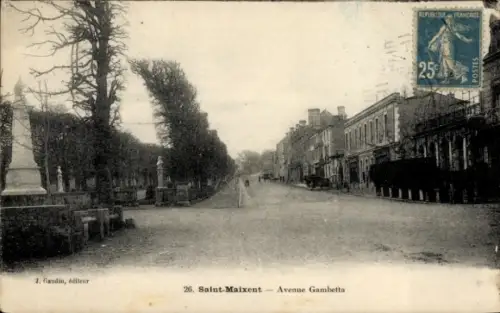 Ak Saint Maixent Deux Sevres, Avenue Gambetta, Monument