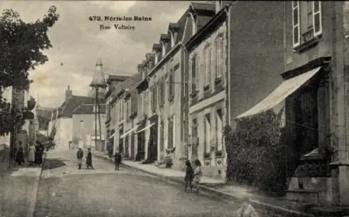 Ak Néris les Bains Allier, Rue Voltaire