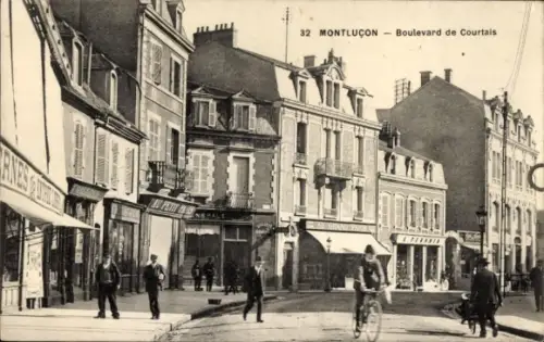 Ak Montluçon Allier, Boulevard de Courtais, Geschäfte, Fahrradfahrer, 