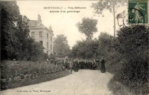 Ak Montsoult Val-d’Oise, Villa Béthanie, Ankunft eines Patronats, Menschenmenge, Garten