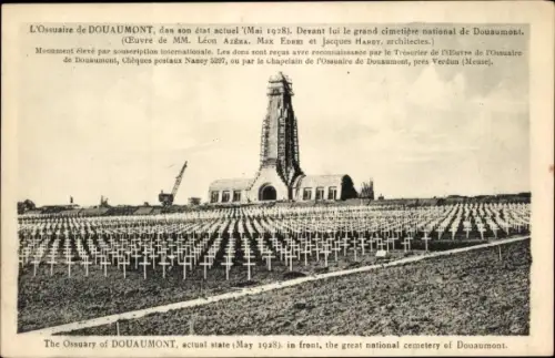Ak Douaumont Lothringen Meuse, Ossuaire dan son etat actuel 1928, cimetiere