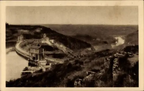 Ak Eguzon Indre, Panoramablick auf den Staudamm