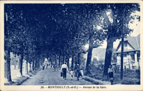 Ak Montsoult Val-d’Oise, Avenue de la Gare, Bäume, Menschen, Weg, Montsoult