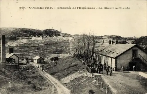 Ak Commentry Allier, Tranchée de l'Esperace La Chambre Chaude