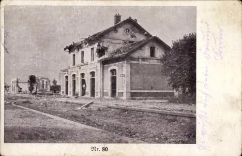 Ak Loivre Marne, Granatenwirkung auf dem Bahnhof