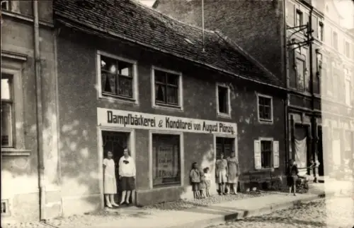 Foto Ak Dampfbäckerei und Konditorei von August Plönzig, Anwohner, Kinder