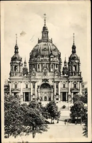 Ak Berlin Mitte, Dom