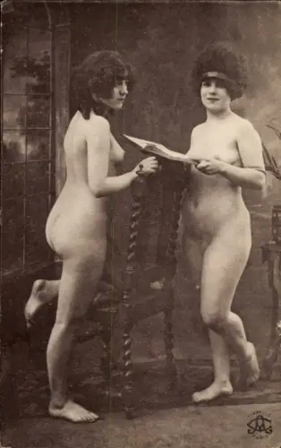 Ak Zwei nackte Frauen, Erotik