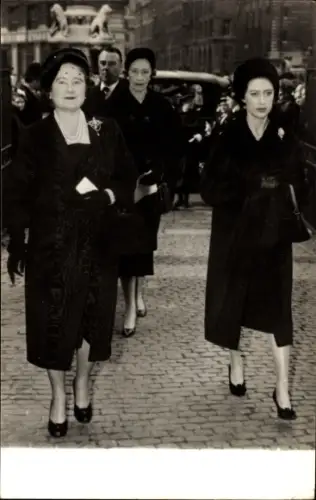 Foto Ak Elizabeth Angela Marguerite Bowes-Lyon, Portrait