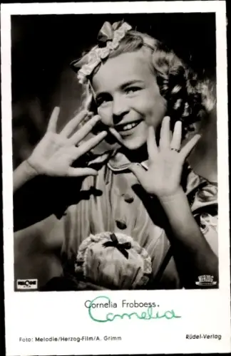 Ak Sängerin und Schauspielerin Conny Froboess, Kinderportrait, Rüdelverlag, Autogramm