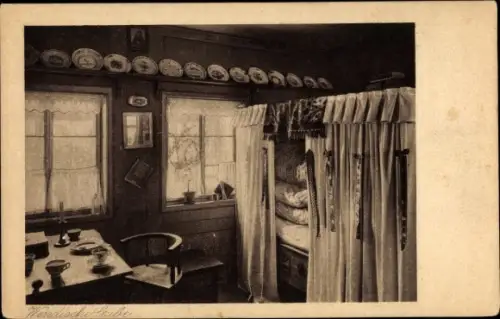Ak Wendische Stube, Spreewald, Schlafzimmer, Bett, Teller, Tisch
