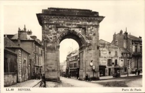 CPA Nevers Nièvre, Porte de Paris
