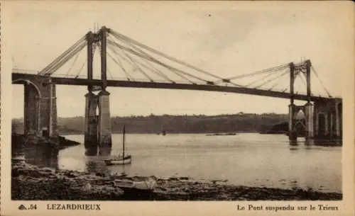 CPA Lézardrieux Côtes d'Amour, Pont suspendu sur le Trieux