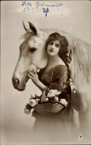 Ak Frau und Pferd, Porträt