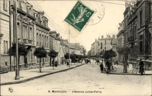 Ak Montlucon Allier, L'Avenue Jules Ferry