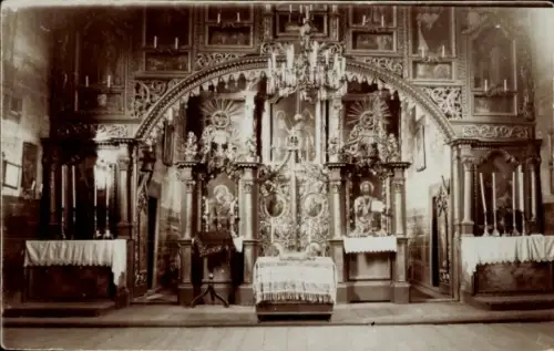 Foto Ak Rekliniec Ukraine, Innenansicht der Kirche, Altar, 1915