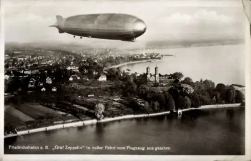 Ak Friedrichshafen am Bodensee, Luftschiff Graf Zeppelin,  Bodensee, Landschaft