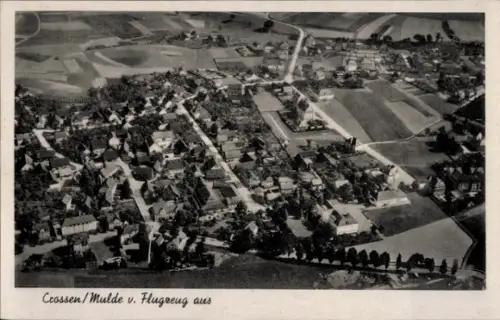 Ak Crossen an der Mulde Zwickau Sachsen, Luftaufnahme von Crossen, Wohngebiete, Felder