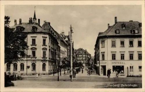 Ak Freiberg im Kreis Mittelsachsen, Straßenpartie mit Apotheke