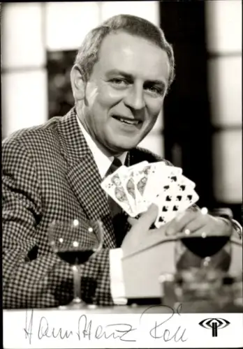 Ak Schauspieler Hanss Heinz Röll, Portrait mit Spielkarten, Autogramm