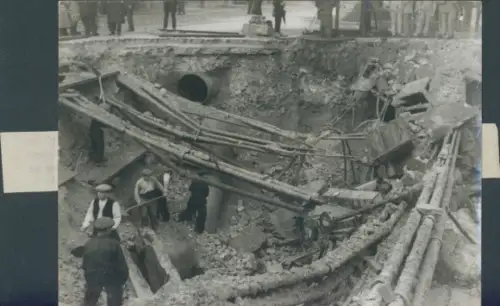 Foto Paris VIII., Place de Havre, Explosion