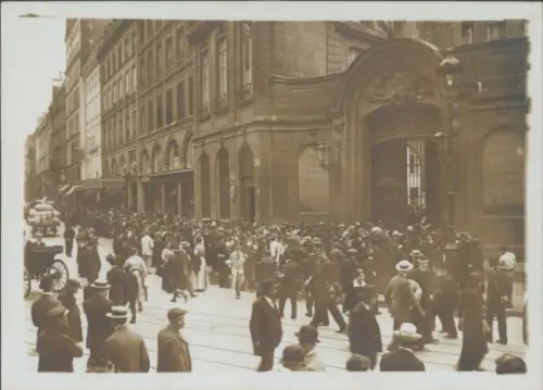 Foto Paris, Rue de Louvre, Währungskrise, Julirkrise