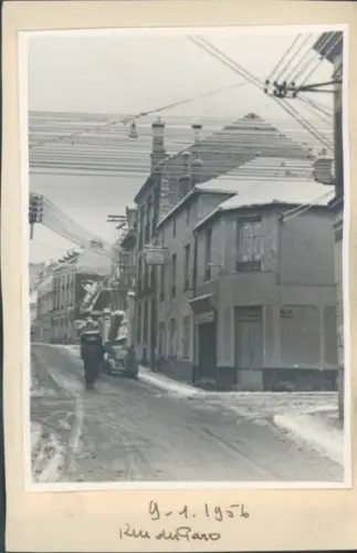 Foto Seine et Marne Frankreich, Straße, Häuser, Wald
