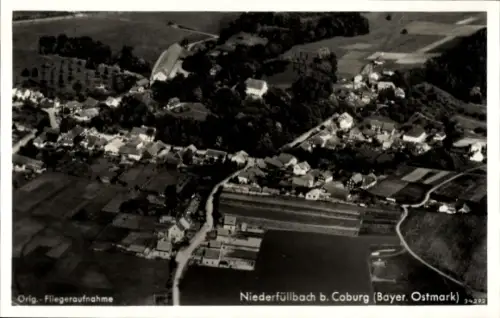 Ak Niederfüllbach bei Coburg Oberfranken, Luftaufnahme von Niederfüllbach, Coburg, Bayer. Ostmark