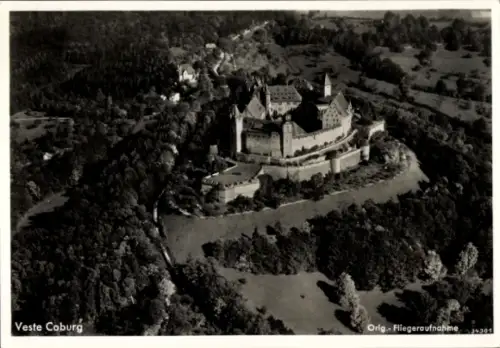 Ak Coburg in Oberfranken, Luftaufnahme der Veste  Schwarz-Weiß, Text: Orig.-Fliegeraufnahme