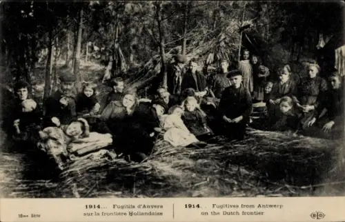Ak Anvers Antwerpen Flandern, Fugitifs d´Anvers sur la frontiere Hollandaise, I WK