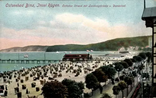 Ak Ostseebad Binz auf Rügen, Östlicher Strand, Landungsbrücke, Damenbad, Promenade