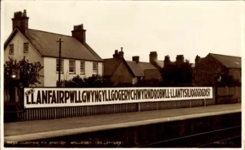 Ak Anglesey Wales, Llanfair P. G. Station,Judges 19290