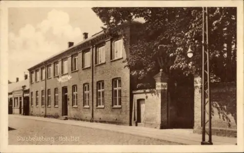Ak Stubbekøbing Stubbeköbing Dänemark, Stubbekøbing Hotellet, lange, zweigeschossige Gebäude, ...